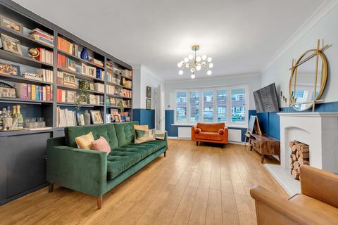 8 Chyngton Close, Sidcup, DA15 7HS