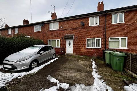 3 bedroom terraced house for sale, Cliff Crescent, Kippax, Leeds