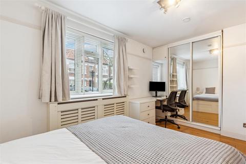 2 bedroom flat for sale, St. Albans Avenue, London, W4