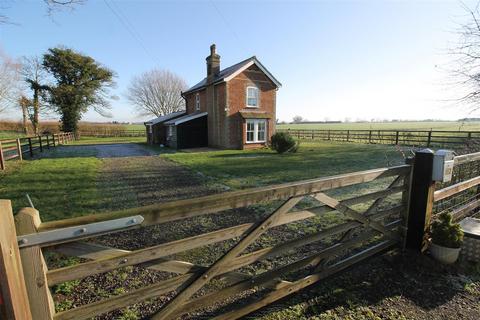 2 bedroom detached house to rent, Friston, Nr Aldeburgh