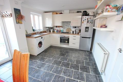 3 bedroom terraced house for sale, Hobnail Path, Aylesham, Canterbury