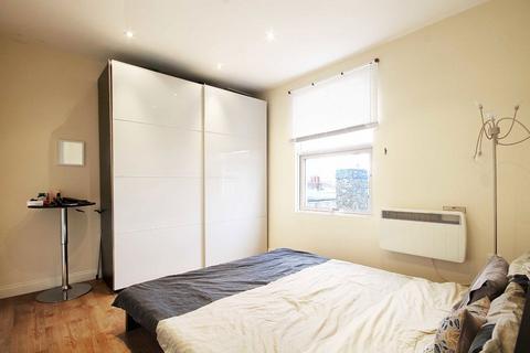 1 bedroom flat to rent, North End Road, London SW6