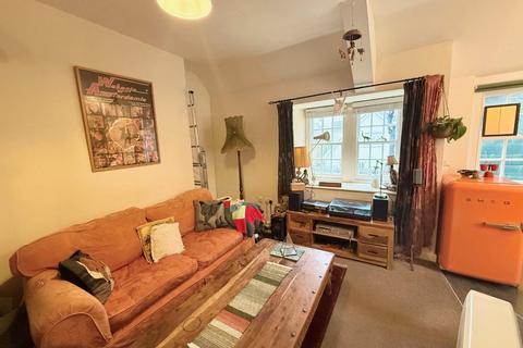 1 bedroom house to rent, Higher Market Street, Penryn