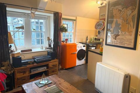 1 bedroom house to rent, Higher Market Street, Penryn