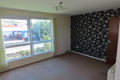 2 bedroom flat to rent, Victoria Road, Barnstaple, EX32