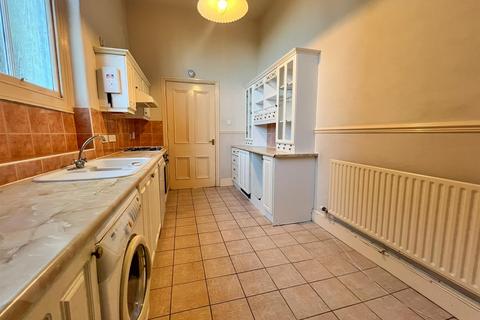 1 bedroom flat for sale, High Street, Newnham GL14