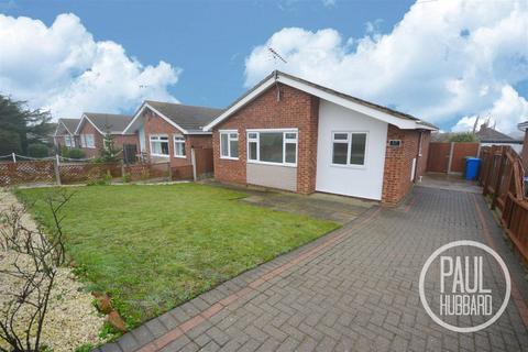 3 bedroom detached bungalow for sale, Kesgrave Drive, Oulton Broad, NR32