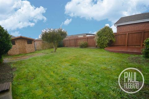 3 bedroom detached bungalow for sale, Kesgrave Drive, Oulton Broad, NR32