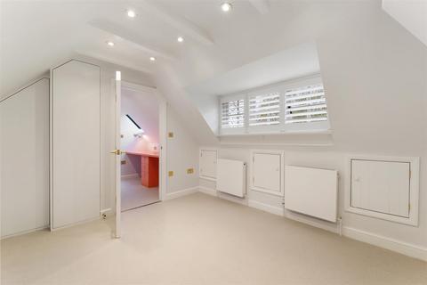 4 bedroom cottage for sale, Hill Top, NW11