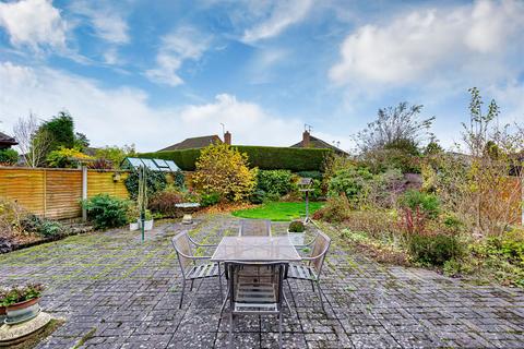 2 Chilgrove Gardens, Wolverhampton, WV6 8XP