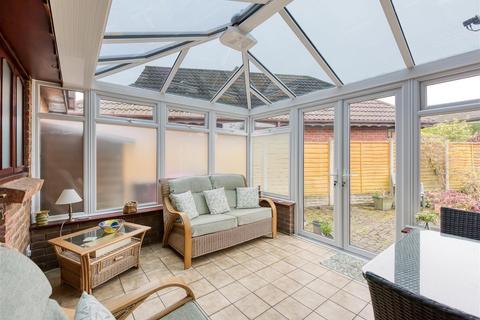 2 Chilgrove Gardens, Wolverhampton, WV6 8XP