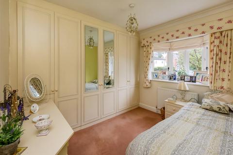 2 Chilgrove Gardens, Wolverhampton, WV6 8XP