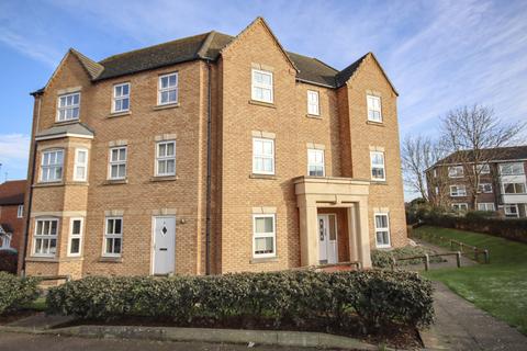 2 bedroom flat for sale, Martin Court, Sittingbourne, ME10 2GN