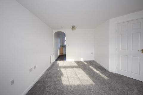 2 bedroom flat for sale, Martin Court, Sittingbourne, ME10 2GN