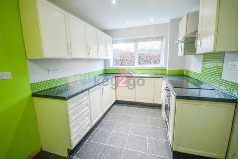 3 bedroom end of terrace house for sale, Norgreave Way, Halfway, Sheffield, S20