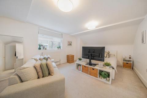 3 bedroom flat for sale, Clifton Road, South Norwood