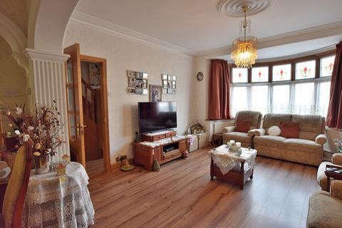 4 bedroom terraced house for sale, Mayfair Gardens, London, Greater London. N17