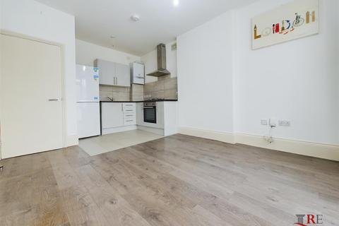 2 bedroom flat to rent, Grange Road, Willesden Green, London