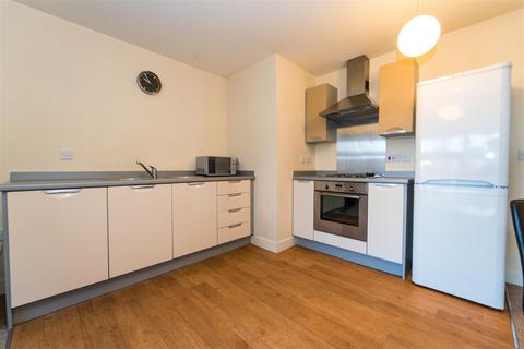 2 bedroom apartment to rent, Steele House, Salford