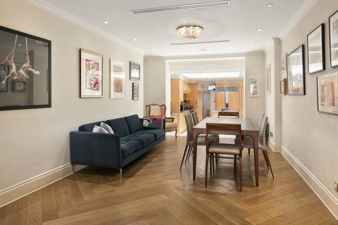 6 bedroom terraced house for sale, Charles Street, London, W1J