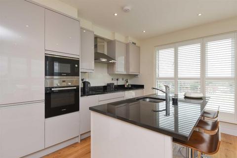 2 bedroom apartment to rent, High Road, Dollis Hill, NW10