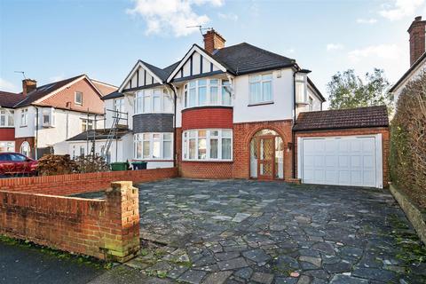 22 Warren Drive North, Surbiton, KT5 9LQ