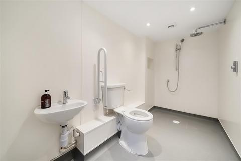 22 Warren Drive North, Surbiton, KT5 9LQ