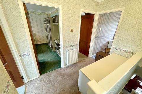 56 Garry Way, Romford, RM1 4YX
