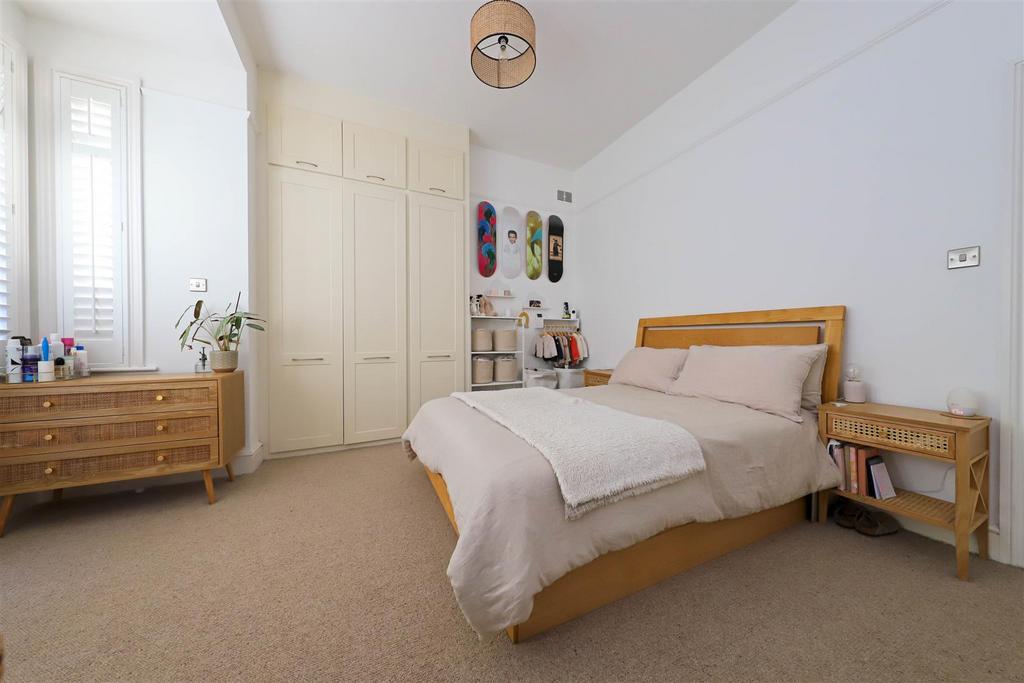 Nicholas james somerhill rd bed 2.jpg