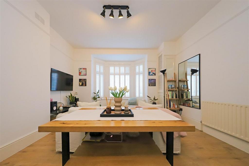 Nicholas james somerhill rd kitchen living .jpg
