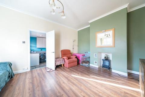 174 Andover Road, Ludgershall, Andover, SP11 9NE