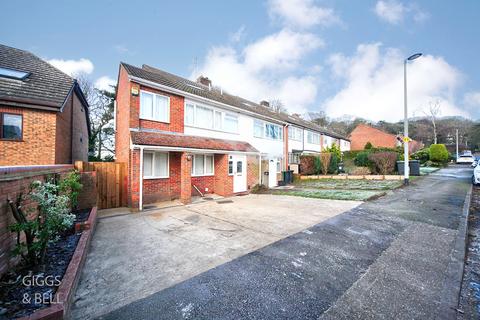 4 bedroom end of terrace house for sale, Wensleydale, Luton, Bedfordshire, LU2