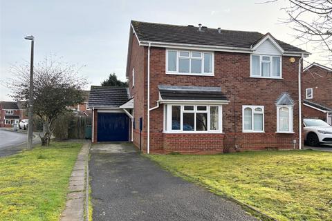 2 bedroom house to rent, Deanbrook Close, Shirley