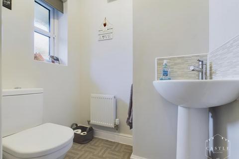 15 Bader Close, Hinckley, LE10 0FN