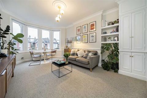 2 bedroom flat for sale, Culverley Road, London SE6