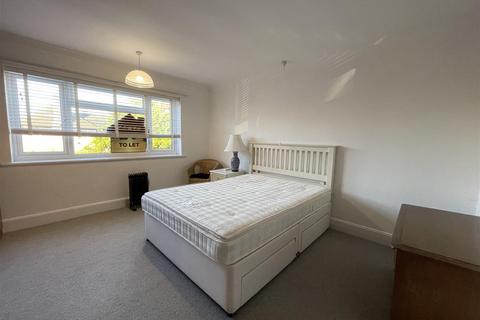 2 bedroom flat to rent, Merville Manor, Scarborough YO11