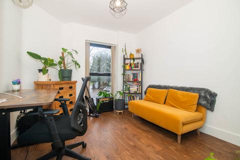 2 bedroom apartment to rent, Lower Richmond Road, Richmond, TW9