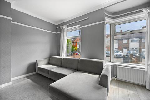 4 bedroom terraced house for sale, Braid Avenue, London, W3 7TU