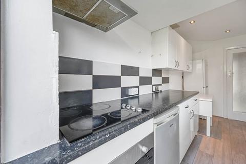 4 bedroom terraced house for sale, Braid Avenue, London, W3 7TU