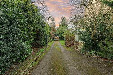 5 bedroom detached house for sale, Kirkby Road, Leicester LE9