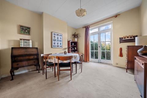 10 Kenley Walk, Cheam, Sutton, SM3 8ES