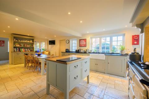 5 bedroom detached house to rent, Newtown, Minstead