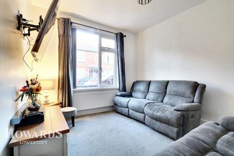 49 Maidstone Road, Lowestoft, NR32 2AY