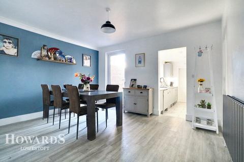 49 Maidstone Road, Lowestoft, NR32 2AY