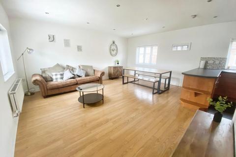 2 bedroom coach house for sale, Longfellow Mews, Stratford-upon-Avon