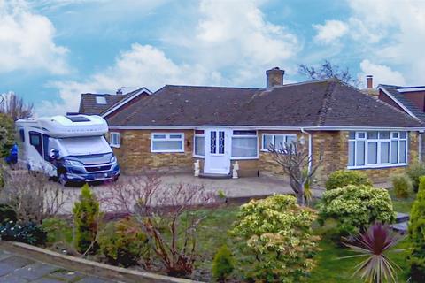 2 bedroom detached bungalow for sale, Lancing Close, Hastings