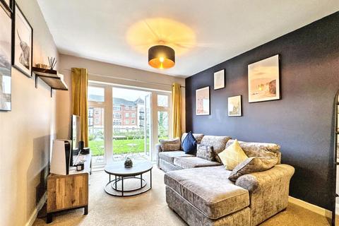 1 bedroom flat for sale, Centrifuge Way, Farnborough