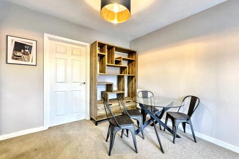 1 bedroom flat for sale, Centrifuge Way, Farnborough