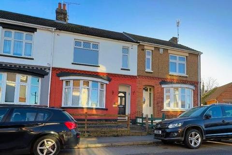 3 bedroom terraced house for sale, Junction Road, Gillingham