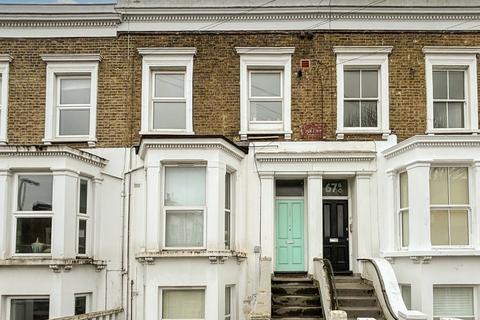 2 bedroom flat for sale, Chadwick Road, Peckham , London, SE15